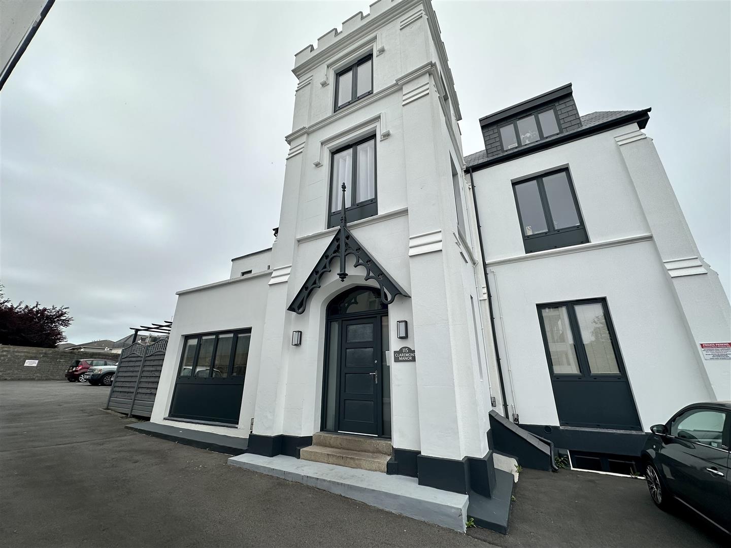 Flat 5, Claremont Manor, Rouge Bouillon, St. Helier, Jersey
